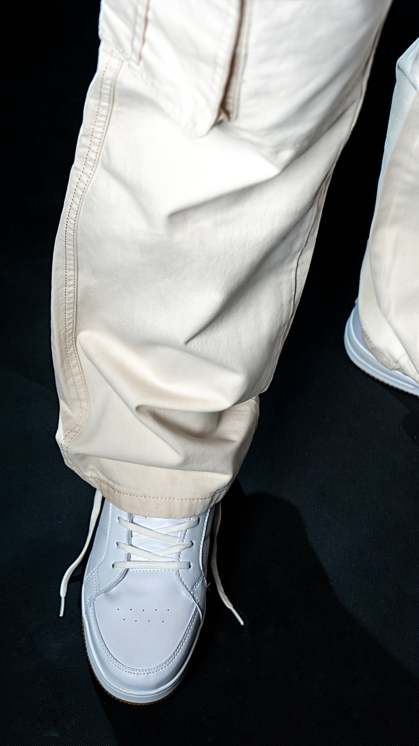 Off-White 6 Pocket Cargo